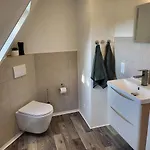Gemuetliche Mit Grosser Dachterrasse شقة