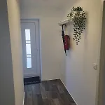 Gemuetliche Mit Grosser Dachterrasse